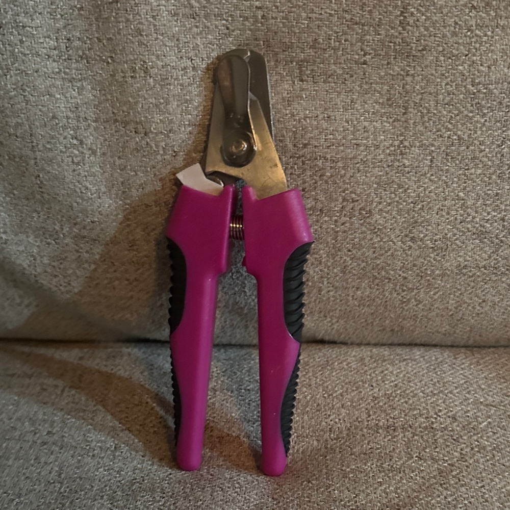 Barely used! Conair top paw nail trimmer.